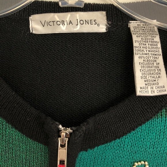 Victoria Jones Christmas Sweater Womens Medium Red Cardigan Patchwork Holiday - Picture 5 of 9